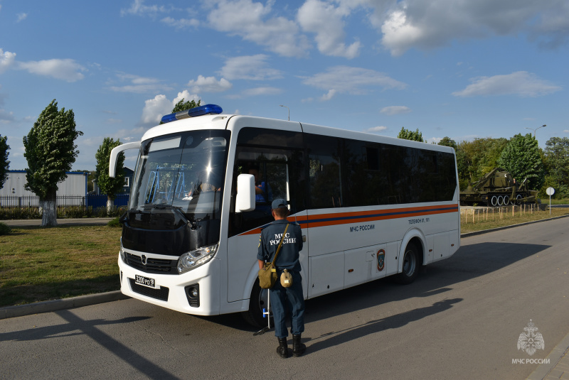 Прибытие личного состава пиротехнического отряда для организации слаживания на территории Донского спасательного центра.