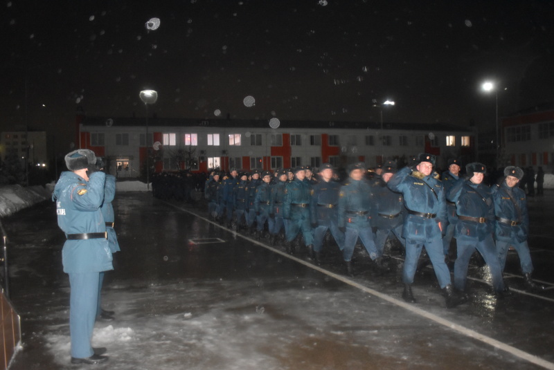 В Донском спасательном центре была проведена общеполковая вечерняя поверка.