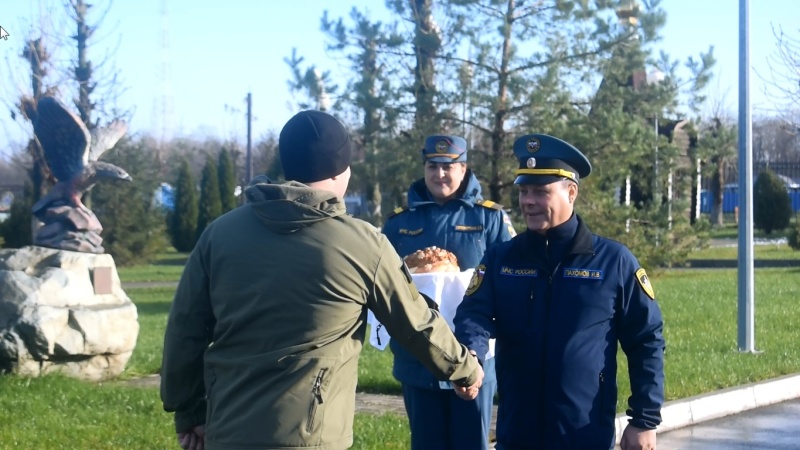 Возвращение спасательной группы проведения пиротехнических и взрывных работ