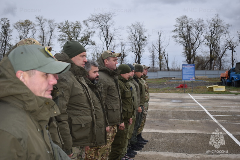 В связи с проведением ротации сил в Курской области, пять человек личного состава военнослужащих пиротехнического расчёта Донского Спасательного Центра были направлены в составе общей группировки.