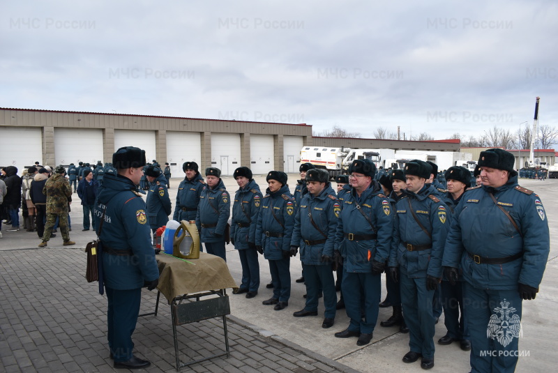 В рамках первой боевой недели проведено комплексное занятие с военнослужащими и гражданским персоналом по соблюдению требований безопасности.