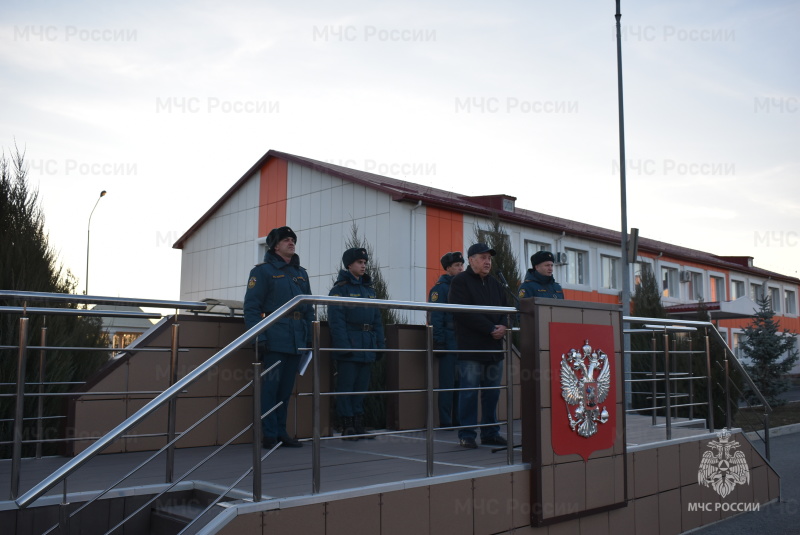 В Донском спасательном центре проведен митинг, посвященный началу зимнего периода обучения.