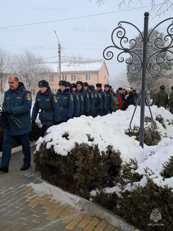 Личный состав СЦ принял участие в торжественном мероприятии, посвященном 82 годовщине освобождения города Ростова-на-Дону и Аксайского района от немецко-фашистских захватчиков в поселке Рассвет и поселке Красный колос.