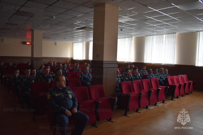 Сотрудник ГАИ провел занятие с водительским составом СЦ и владельцами личного автотранспорта.