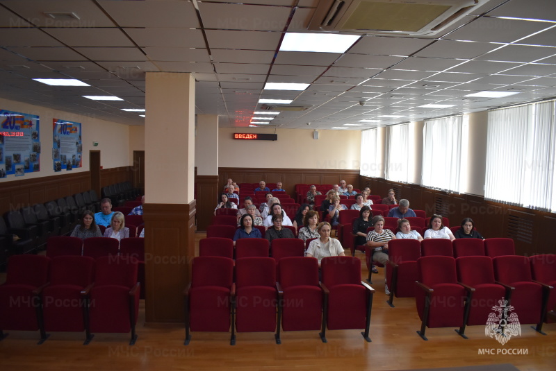 Проведено занятие с гражданским персоналом по мобилизационной подготовке.