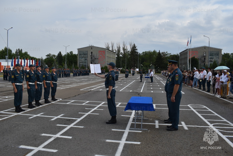Приведение военнослужащих роты вновь прибывшего пополнения к Военной присяге в количестве 36 человек
