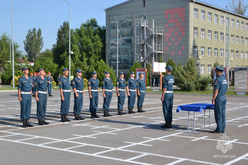 44 человека роты вновь прибывшего пополнения приведены к военной присяге.