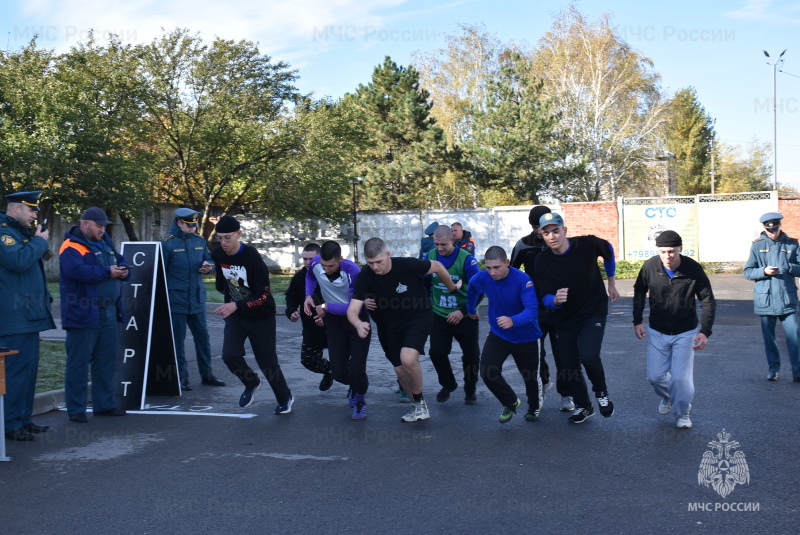 В спасательном центре прошла плановая аттестация военнослужащих комиссией  ФГКУ “ЮРПСО МЧС России”.