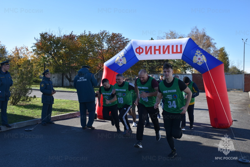 В спасательном центре проведены квалификационные испытания на подтверждение и присвоение класса “Мастер”.