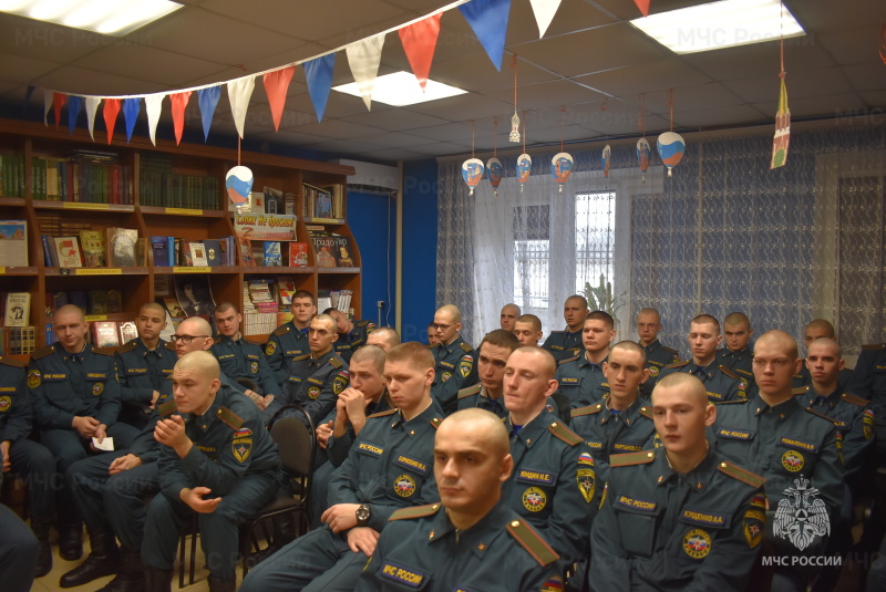 В библиотеке СЦ провели историко-патриотический вечер на тему: «58 дней обороны дома Павлова – подвиг защитников Сталинграда.