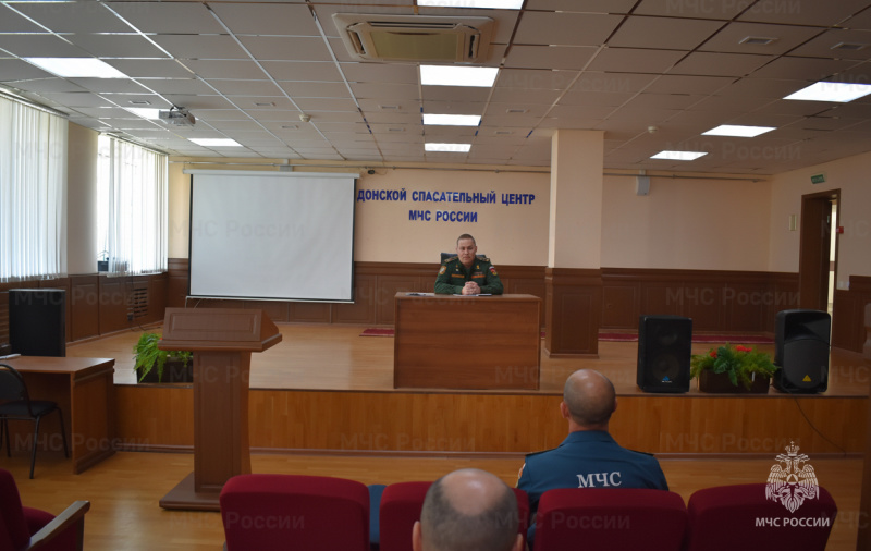 В рамках проведения месячника сплочения воинских коллективов, недели и единого дня правовых знаний, помощником Военного прокурора Новочеркасского гарнизона старшим лейтенантом юстиции Е.А. Чернышовым, проведено профилактическое занятие по недопущению нарушений воинской дисциплины в подразделениях.