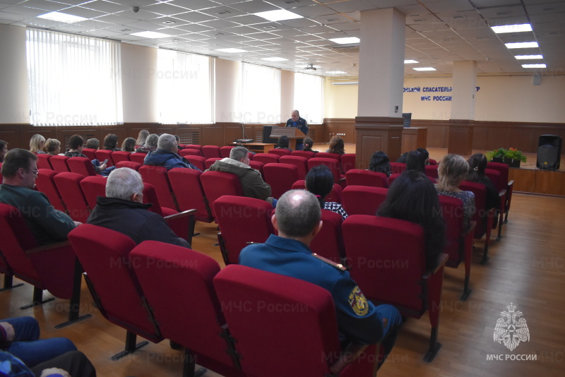В спасательном центре было проведено занятие по мобилизационной подготовке с гражданским персоналом.