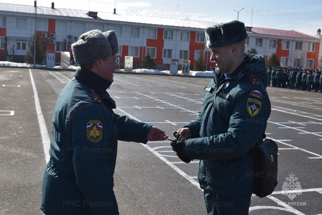 Министром МЧС Куренковым А.В. и Начальником спасательного центра Пахомовым И.В. награждены офицеры Донского СЦ за проявленные отвагу, мужество и исполнение воинского долга.