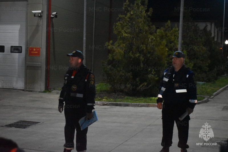 Под руководством начальника спасательного центра эшелон аэромобильной группировки убыла в Республику Дагестан.