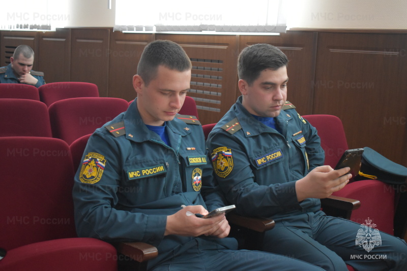 В спасательном центре прошел всероссийский экологический диктант для военнослужащих срочной службы и участников Молодежного совета.