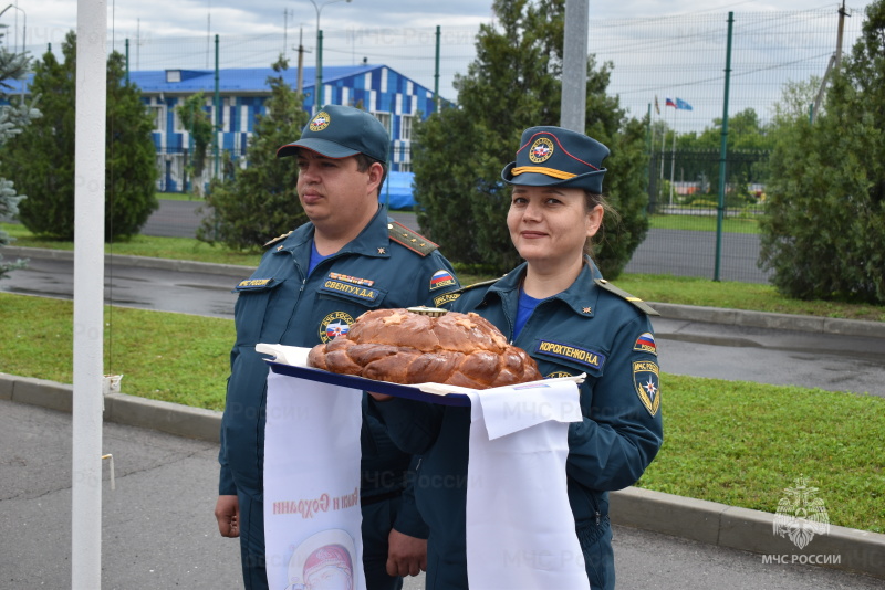 Награждение личного состава пиротехнического отряда Донского спасательного центра.