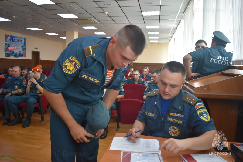 Организована выдача дoкументов военнослужащим, выслужившим установленный срок службы.