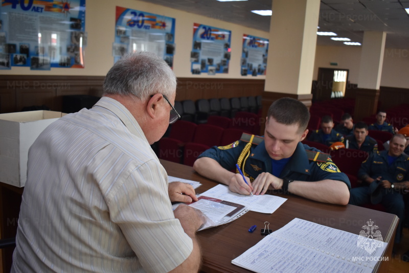 Организована выдача дoкументов военнослужащим, выслужившим установленный срок службы.