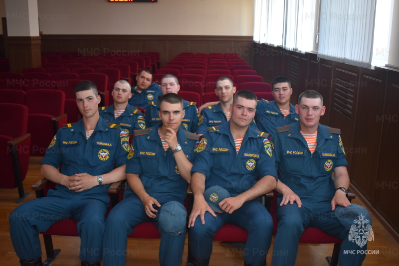 Организована выдача дoкументов военнослужащим, выслужившим установленный срок службы.