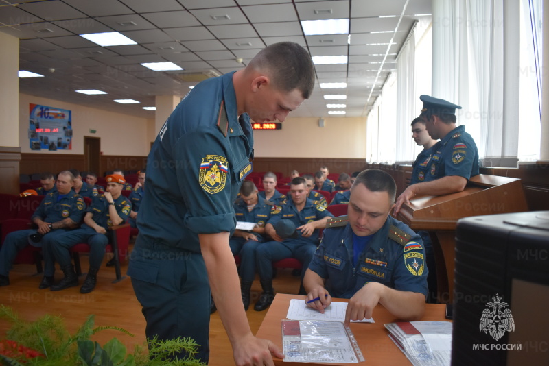 Организована выдача дoкументов военнослужащим, выслужившим установленный срок службы.