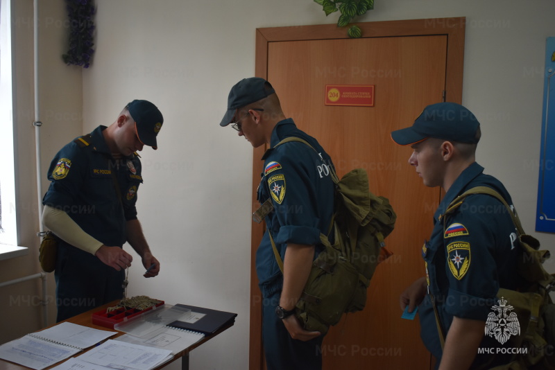 В спасательном центре проведено занятие с личным сoставом на тему «Действия роты при подъеме по боевой тревоге».