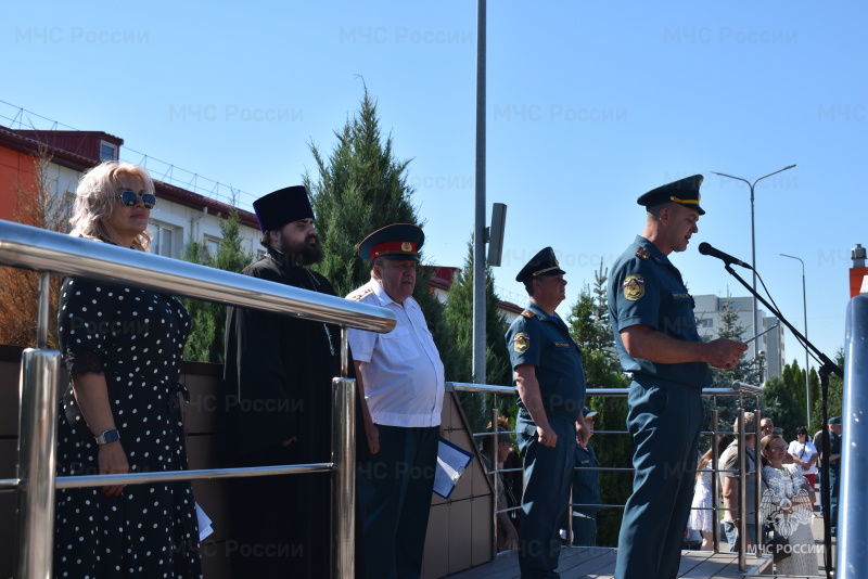 18 человек роты вновь прибывшего пополнения приведены к военной присяге.