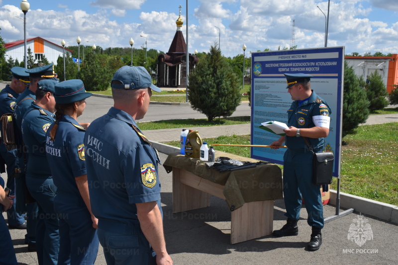 В спасательном центре были проведены комплексные мероприятия в рамках боевой недели.