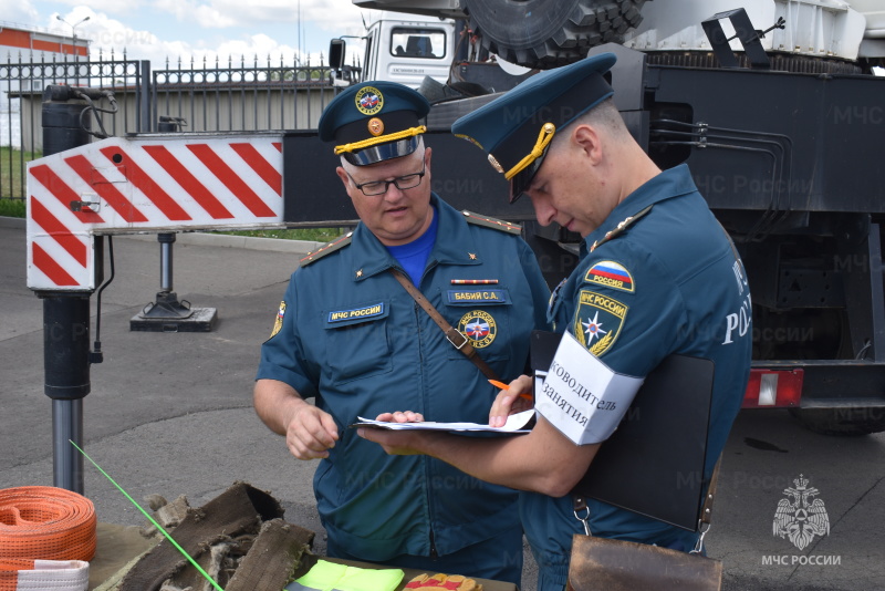 В спасательном центре были проведены комплексные мероприятия в рамках боевой недели.