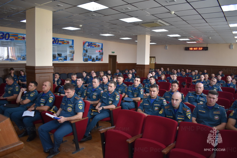 Под руководством начальника спасательного центра подведены итоги за август.