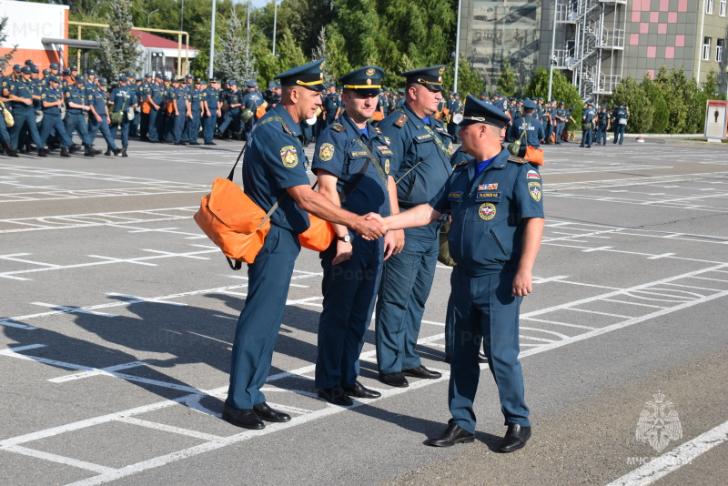 В спасательном центре была проведена техническая проверка противогазов и учебное занятие по РХБЗ.